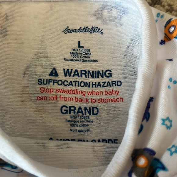 SwaddleMe Original Swaddle - Picture 4 of 6